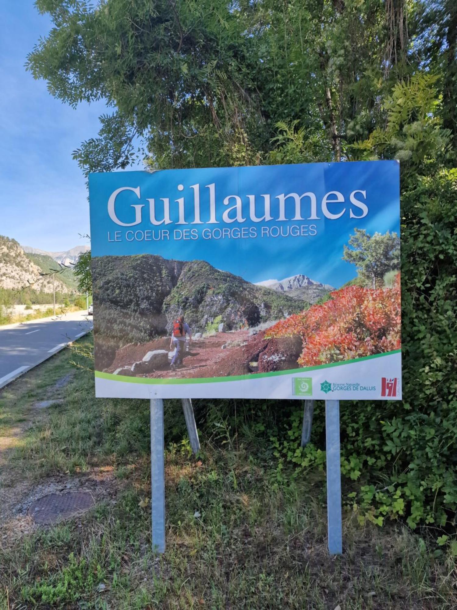 Magnifique Grande Caravane Aux Gorges De Daluis Camping