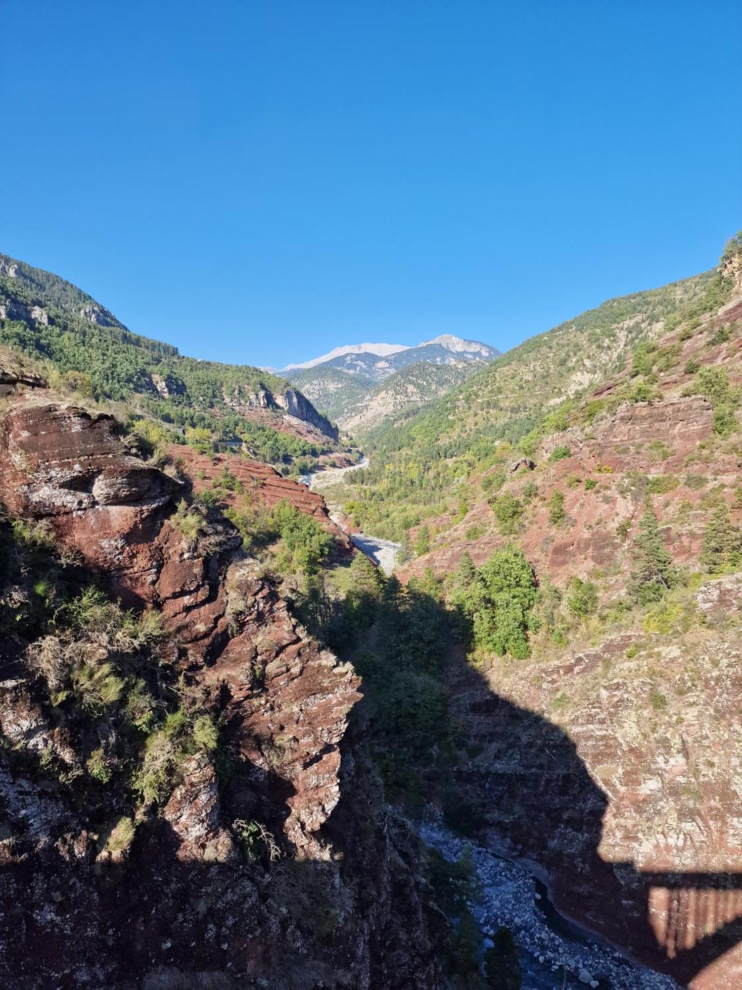 Magnifique Grande Caravane Aux Gorges De Daluis Campsite *